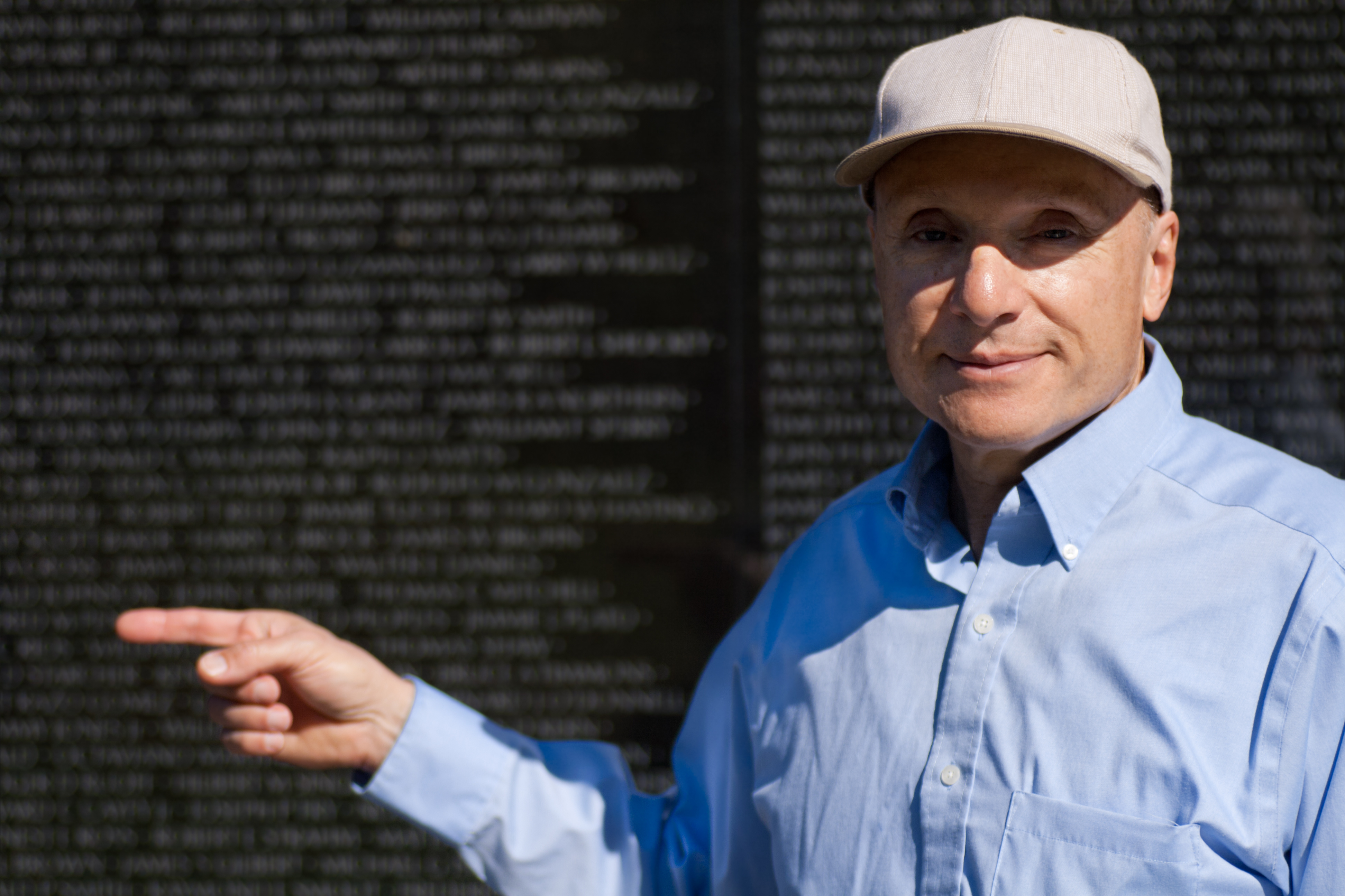veteran at war memorial